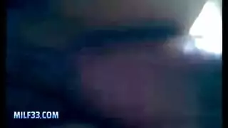 سكس خام: قضيب غير مختون ينيك كس محلوق