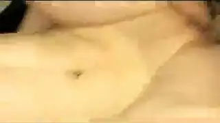 جلسة حميمة لأكل الكس قبل نيك كلبي إباحي قوي