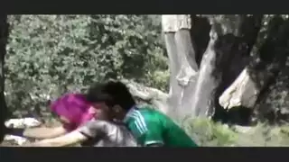 مصري يمارس الجنس الشرجي مع محجبة في حديقة عامة بقوة