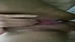 فيلم بورن حصري: زبون شرقان يداعب بظرها ثم ينيكها بقوة