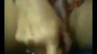 سكس رجل يكسر بنت