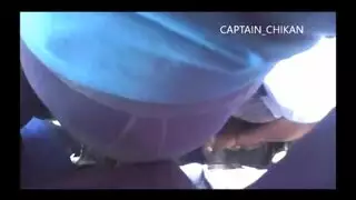 انتصاب في المواصلات العامة من مؤخرة منحنية حارة
