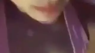 نساء مع حيوانات كلاب حصان