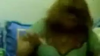 شقة مواعدة إباحية: عاهرات مثيرة ترقص في ملابس داخلية قبل جماع جماعي