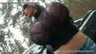 نكاح في الغابة مع أثداء كبيرة قذفت حمولتي وأنا أشاهدها