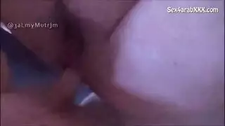 الأم الشبقية والابن المطيع في فيلم إباحي عائلي طويل