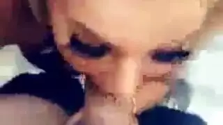 نيكوليت شيا تمارس الجنس مع ابن صديقتها