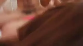 آسيوية متهتكة بصدر مثالي تأخذ ضربات قوية من جارها الأبيض