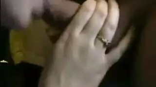 تجمع قذف أدخل الفم
