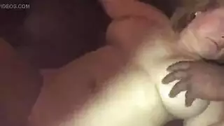 نسوان عندهم زي يقذفون على بعض