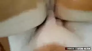 تعلم اخوها صغير كيف ينكها