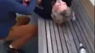 سكس فيلم العنيفة والشاب صغير