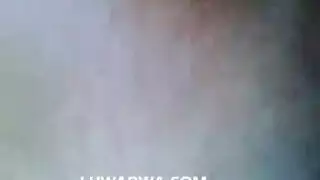 الفتاة المغربية الساخنة تمتلئ مؤخرتها في مصنع فارغ