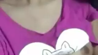 هناء المتناكه بتقلعلى وتفرجنى على جسمها الهايج وتجيب شهوتها عشان زبرى