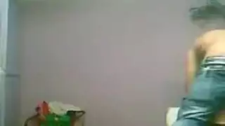 عربي خليجي ينيك أخت صديقه على الشريط