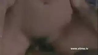 فتاة غبية وجه مارس الجنس المسكن
