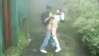 عذراء شرج ومه يتمددان لأقصى حد