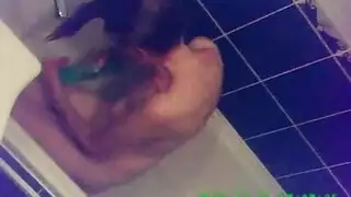 قضيب أسود جامبو يمنح متعة إضافية لامرأة ناضجة نحيفة