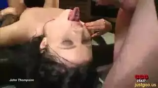 ماليزي تمص وتركب حتى القذف