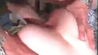 سيدة متدينة تمارس جنس جماعي إباحي قذر