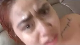علاقة ثلاثية في الصالة الرياضية تنتهي بقذف كريمي لحصان محظوظ