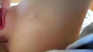 شقراء عصرية تحب الاختراق العميق والقاسي