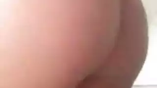 جوقة بالقضيب الأسود: عاهرة أفريقية في جماع جماعي