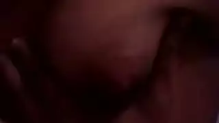 علاقة جنسية محرمة بين أخ وأخت في فيديو منزلي سري
