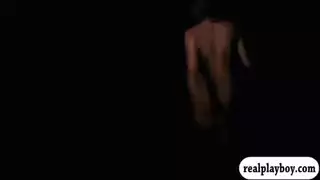 سكس اجنبي موزة صغيرة ساخنة