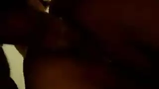 تتفاجي بزب في كسها فكراه جوزها