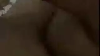 دعت صديقتها إلى المنزل ومارست السحاق وصورتها بدون علمها