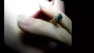 نادية نيفينا ذات الصدر الممتلء تركض على قضيب صلب ضخم في هذا المشهد الإباحي