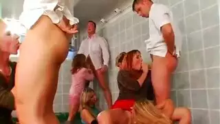 نظارات فانتازيا إكس إكس إكس: مص عميق للقضيب