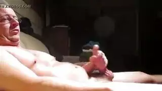 من التدليك إلى شرج صعب مع طبيب متحول ذو عضو ضخم