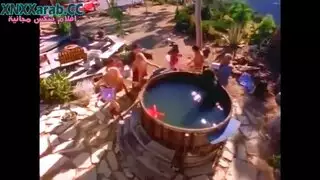تسجيل جنسي قديم: أنين مترجم ورغبات صريحة