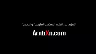 داني دي في حفلة جنسية في الحمام: علاقة جنسية جماعية مع كل الفتيات