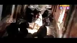 تعالي بابا حبيبتي زهراء خلني اسولف وياك وانت بعدك صغيره كلش عراقي