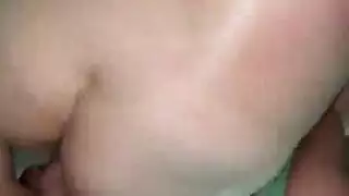مراهقات يثملن ويتعرين قبل ممارسة الجنس على الكاميرا