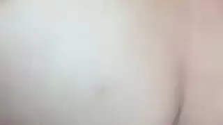 لبنانية تتناك في طيزها البيضا