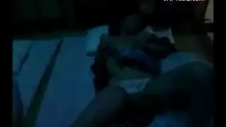 فرج آسيوي مبلول يُضرب بقوة في مشهد مسبح خارجي