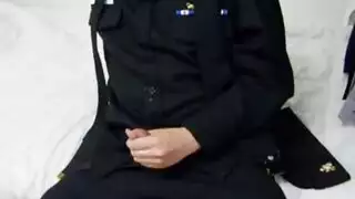 عسكري يضرب كس ضيق في مشهد إباحي