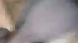 عاهرة هندية بجوارب حمراء تحب عملية جماعية قاسية بالقذف الداخلي