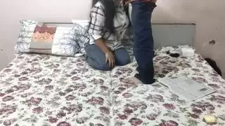 عجوز هندي مع بنت