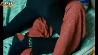 مرهق يانانى يزكر مع صحبو ويتحرش باختو مترجم