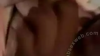 زوجان مثاران يمارسان الجنس العنيف في العلن