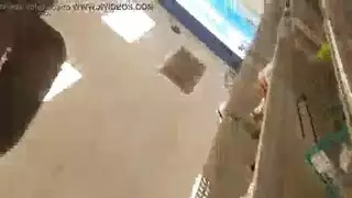 بورنو مكتب xxx: الشقراء ذات الأثداء الضخمة تُستَخدم