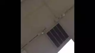 رجلان وفتاة شقراء واحدة: جلسة جماع مزدوجة إباحية