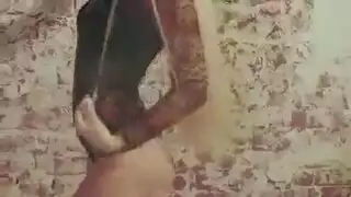 مرافقة مفلس يمتص بلطف ديك ويحصل عليه الحمار ضيقة