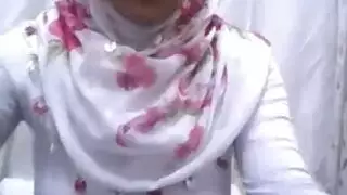 منقبه تلعب في كسها سبعه ونص