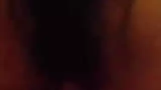 مديرة المكتب تنزل على ركبتيها من أجل علاوة